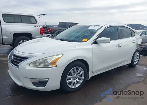 2015 Nissan Altima 2.5 S из США, поврежденный, VIN 1N4AL3AP6FN897240